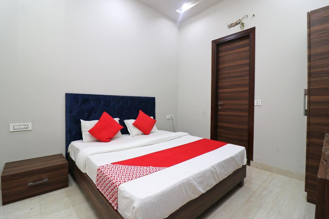 Oyo 38799 Savoy Guest House Pānīpat Екстериор снимка