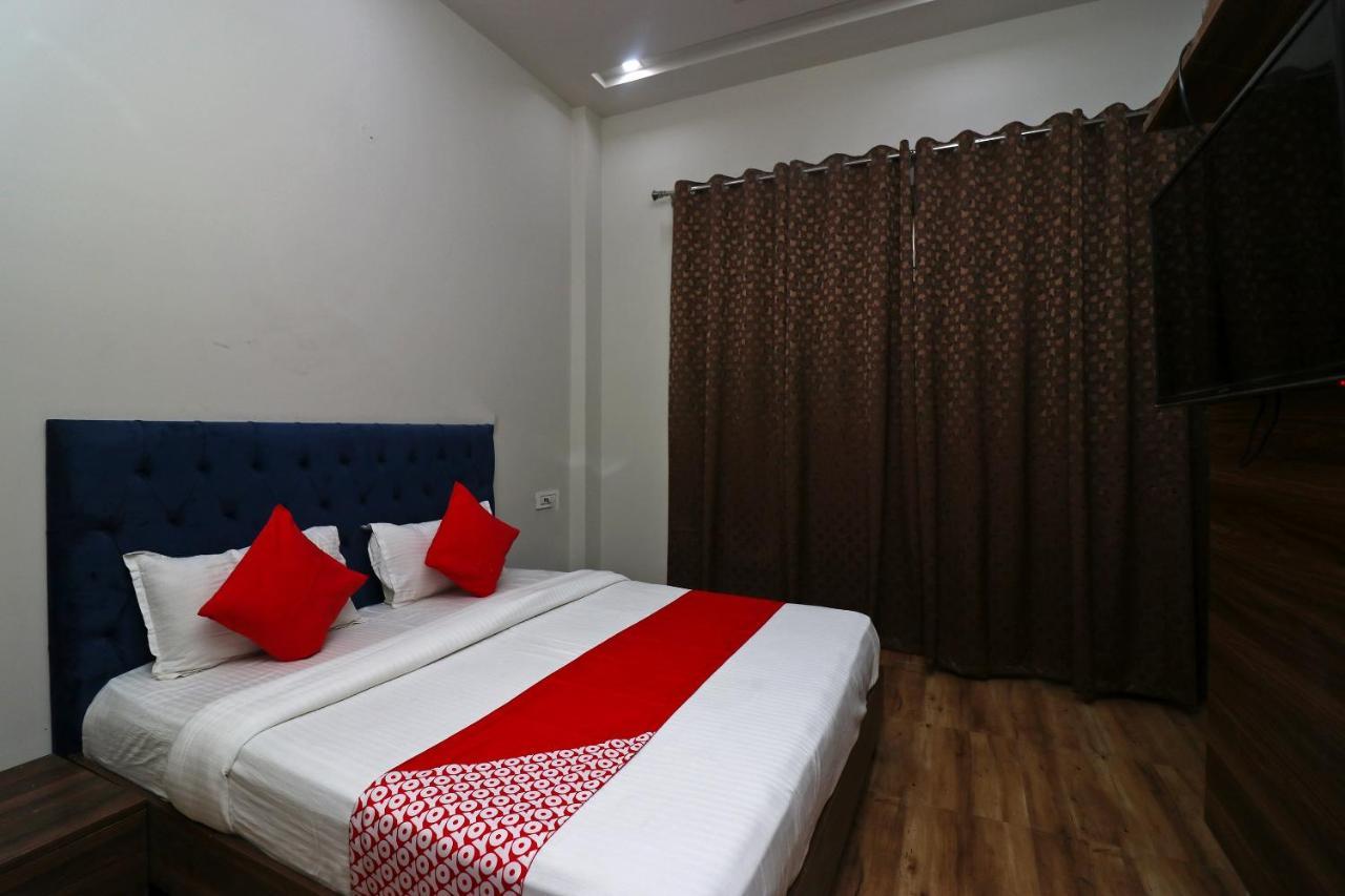 Oyo 38799 Savoy Guest House Pānīpat Екстериор снимка